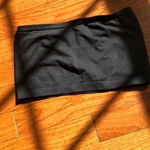 This is a black tube top